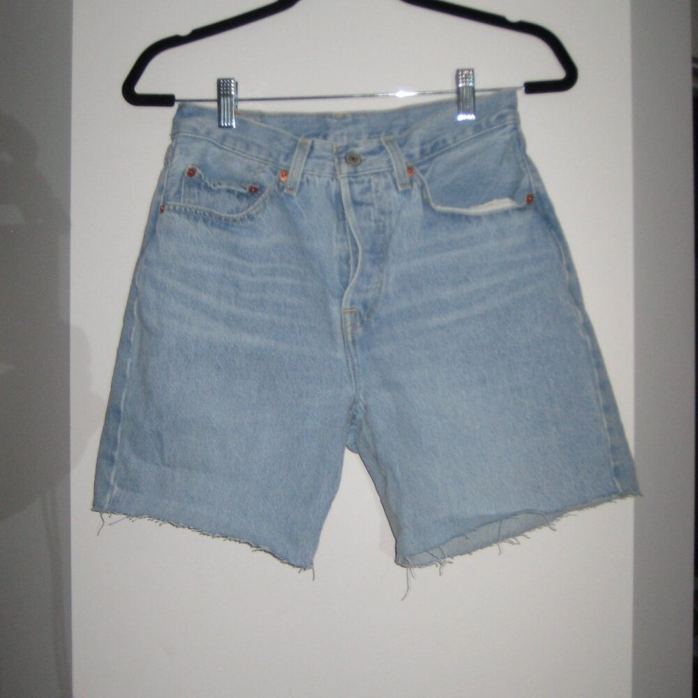 Cut off 501 Levis jean shorts